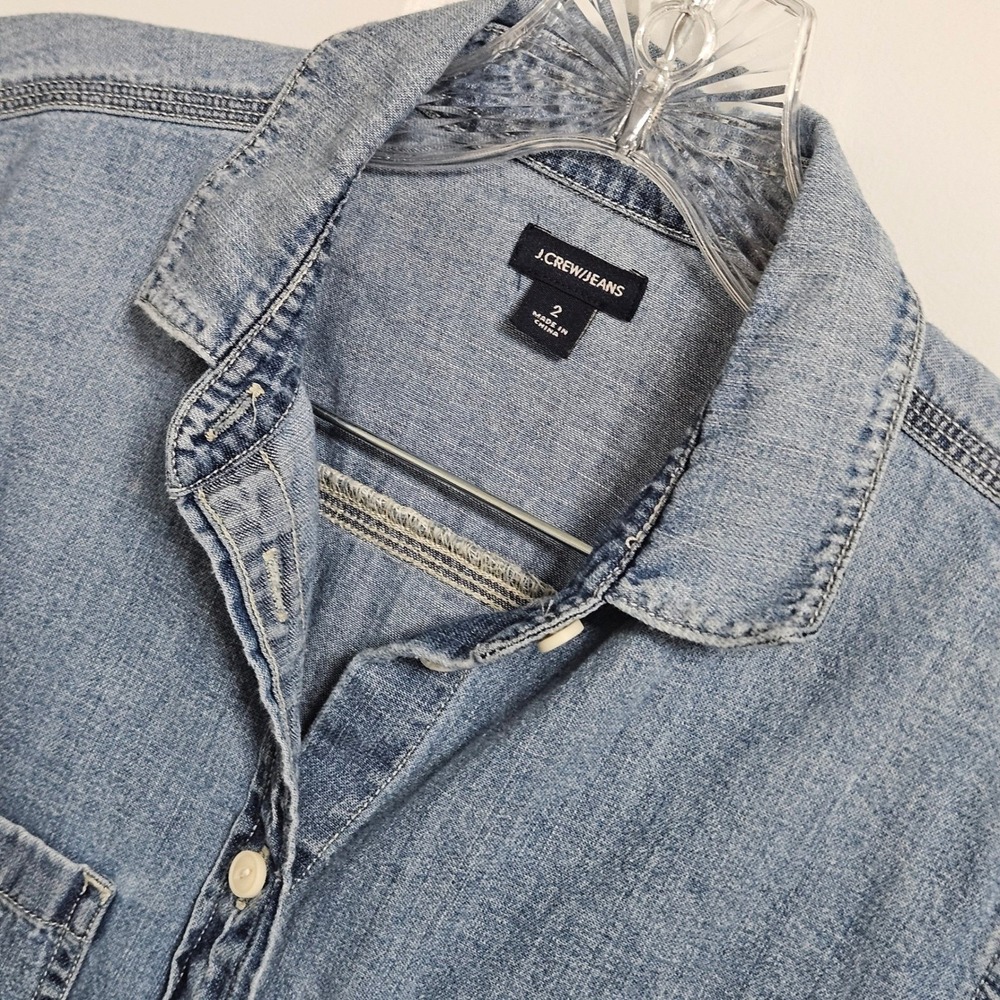 J.Crew Jeans Shirt Womens 2 Blue Chambray Button Down Long Sleeve Denim Pocket